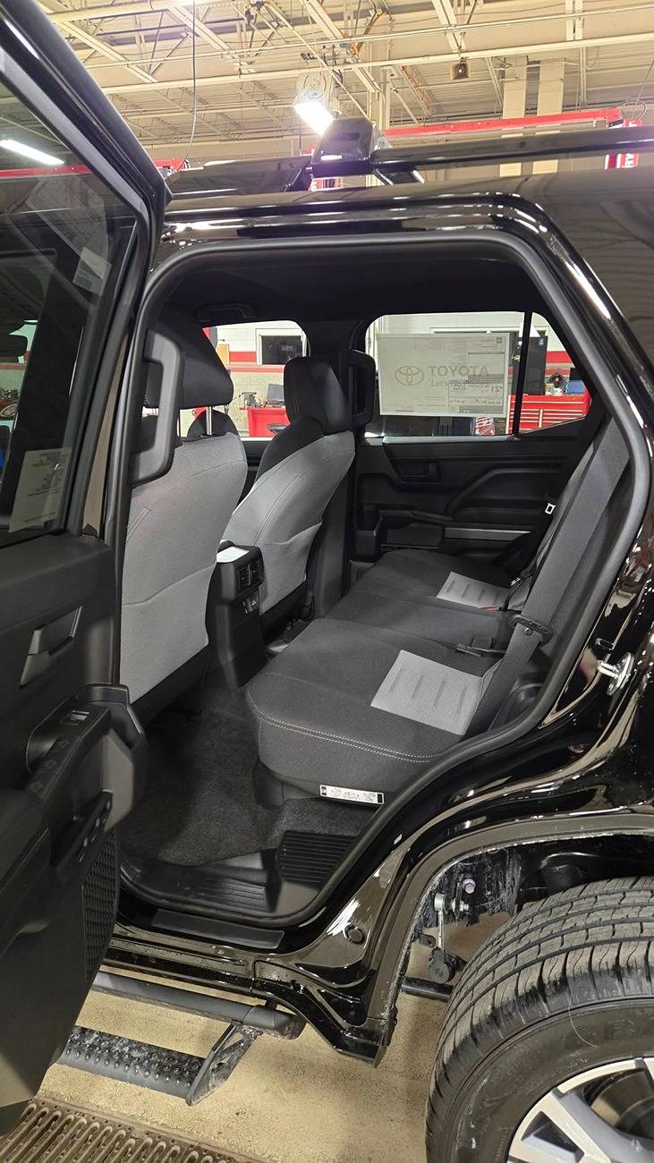 2025 4runner 6th gen BLACK Photos 4Runner 6th Gen (2025+) BLACK TRD Sport 2025 Toyota 4runner 6th gen 6