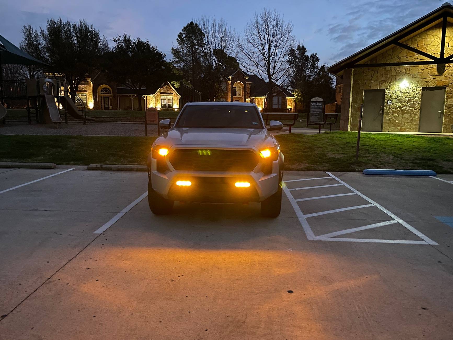 2025 4runner 6th gen LASFIT Switchback LED Turn Signals vs. Stock Halogen Bulbs Video IMG_0979