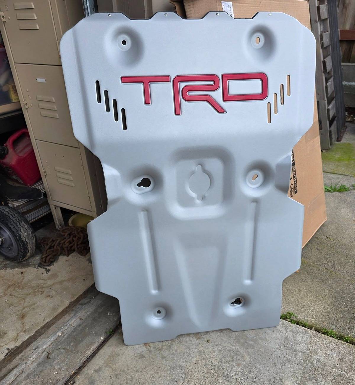 2025 Toyota 4runner TRD Skid Plate installed on 2025 4Runner Off-Road Premium - Photos TRD Ski Plate installed 2025 4runner TRD Off-Road trim 2