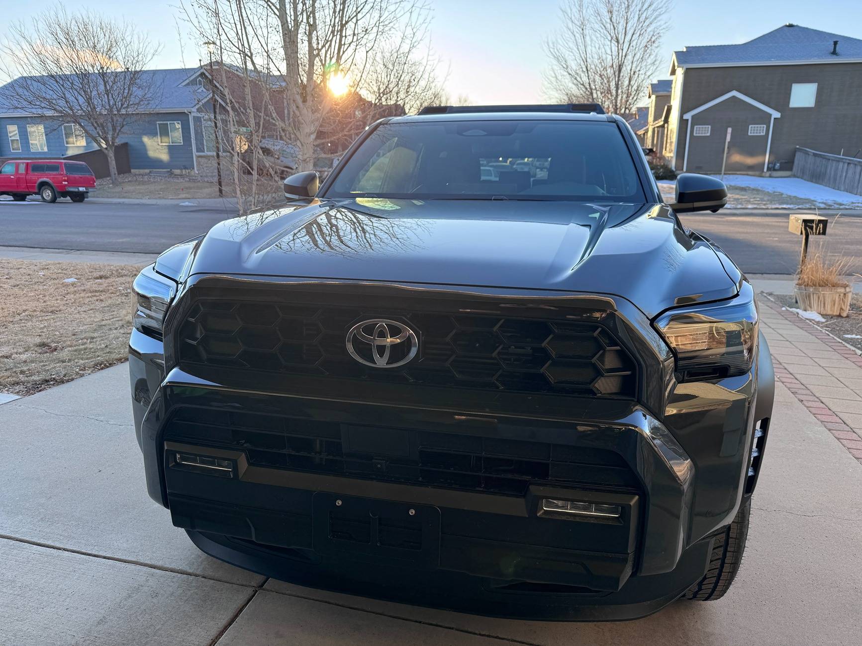 2025 Toyota 4runner OEM Illuminated Front Emblem: Dark Chrome w/ Light Up LED installed [+ part number / price] IMG_7236.JPG