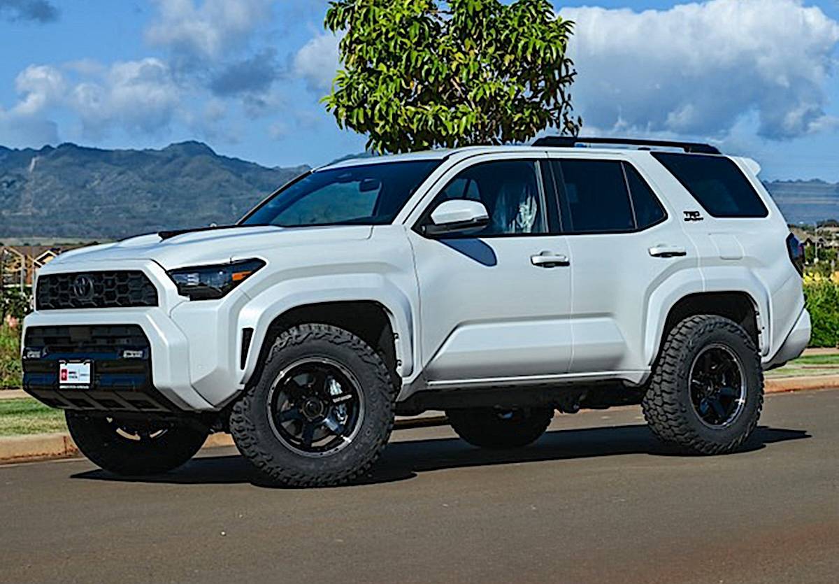 2025 Toyota 4runner 35's + Volk TE37 +22 offset aftermarket wheels + Mickey Thompson Baja Boss AT 295/70/18 35" tires Volk TE37 +22 offset aftermarket wheels on TRD Sport Wind Chill Pearl 1
