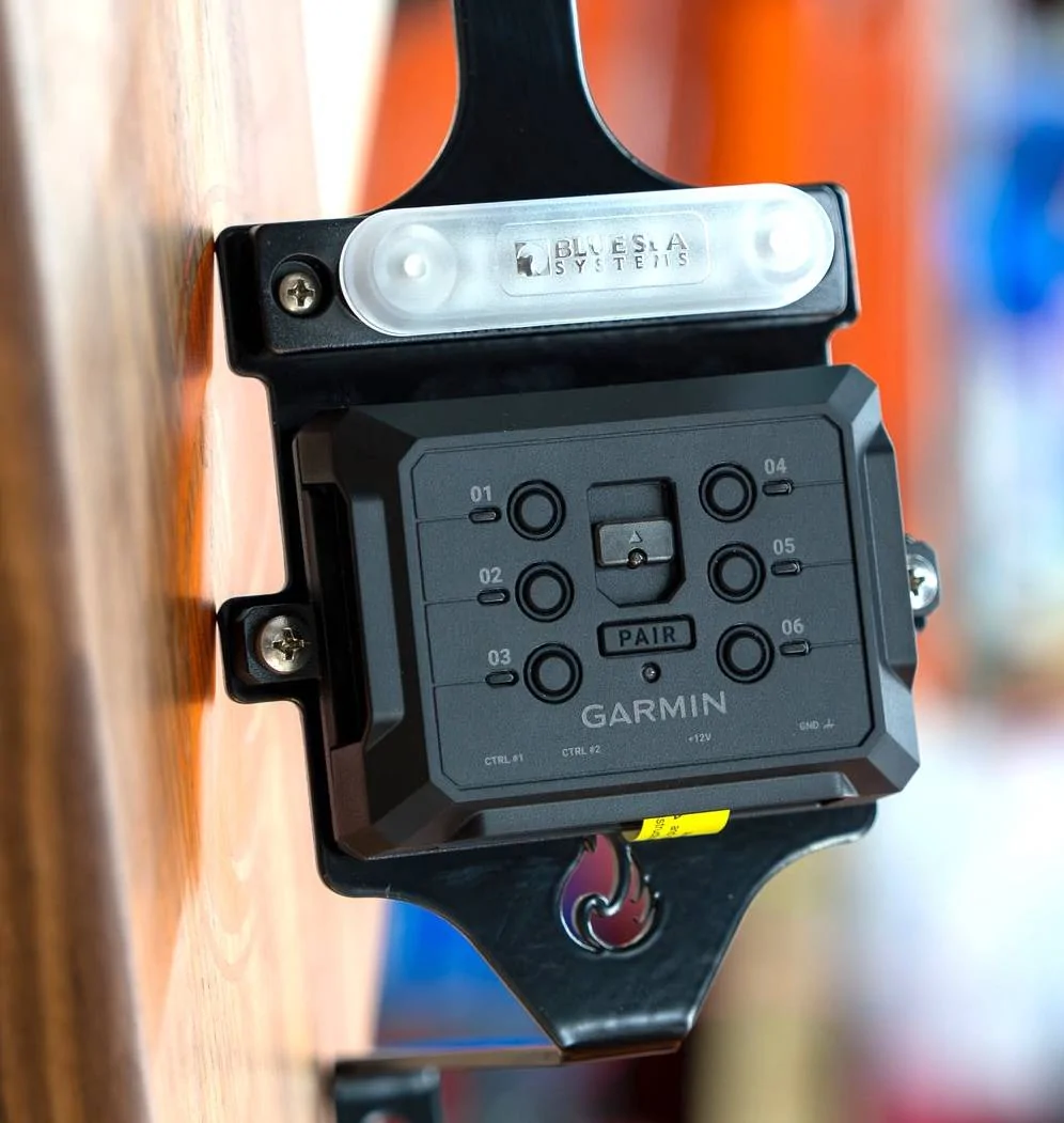 2025 4runner 6th gen Garmin PowerSwitch Kit (controls 12v accessories wirelessly) Garmin PowerSwitch Kit (controls 12v accessories wirelessly) 3