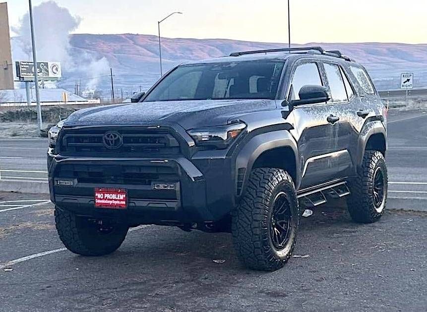 2025 4runner 6th gen UNDERGROUND Photos 4Runner 6th Gen (2025+) 3.5_ inch lift 35_ tires 35's SR5 2025 4runner 6th gen underground
