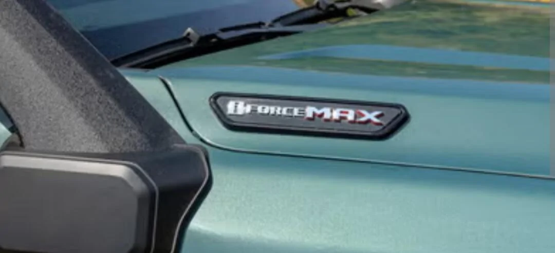 2025 4runner 6th gen Idle hands = debadged, painted Toyota emblem, tints 1000001300