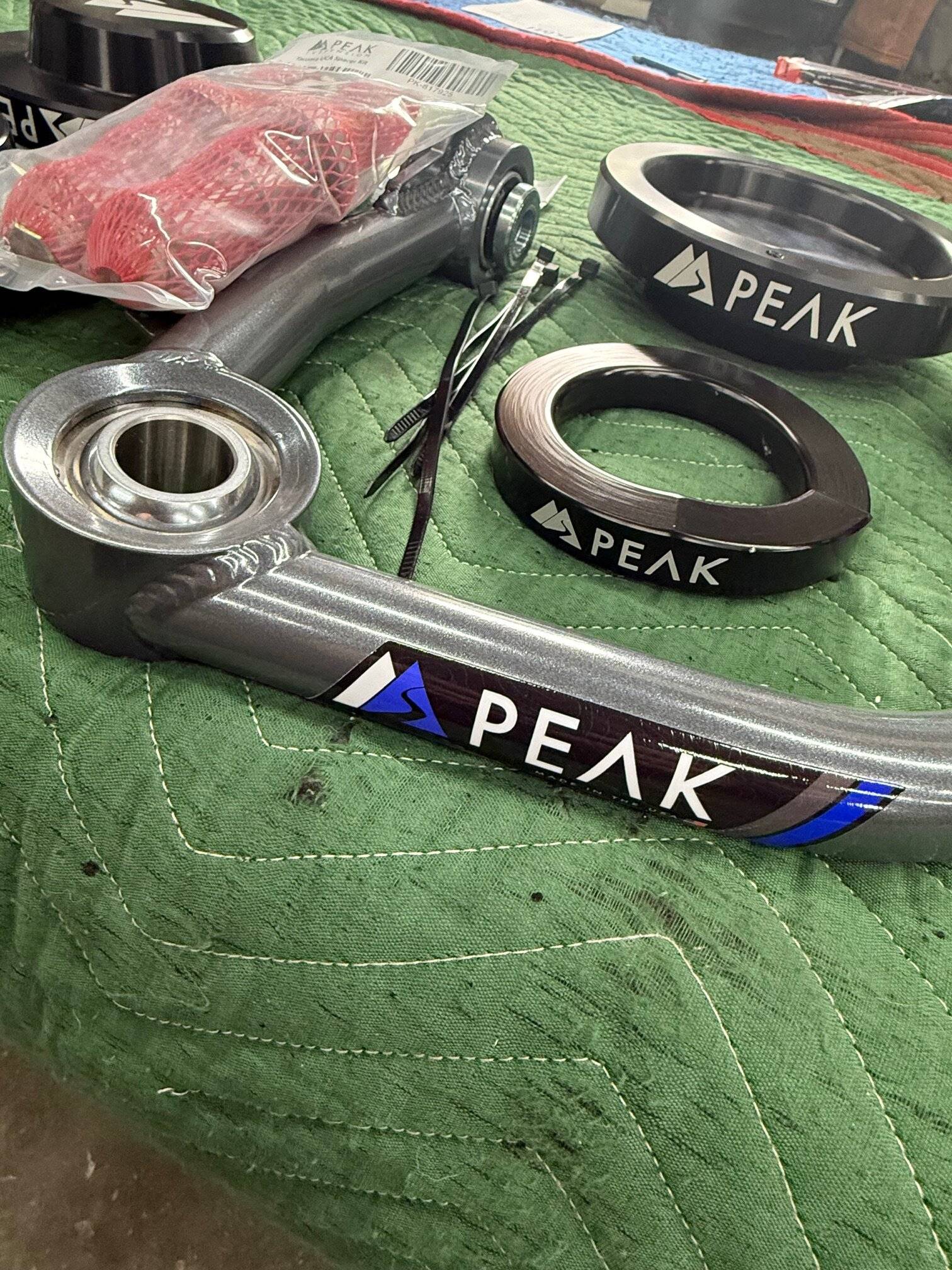 2025 4runner 6th gen Peak lift, 35's Toyos and Icon alloy wheels arrived IMG_7256