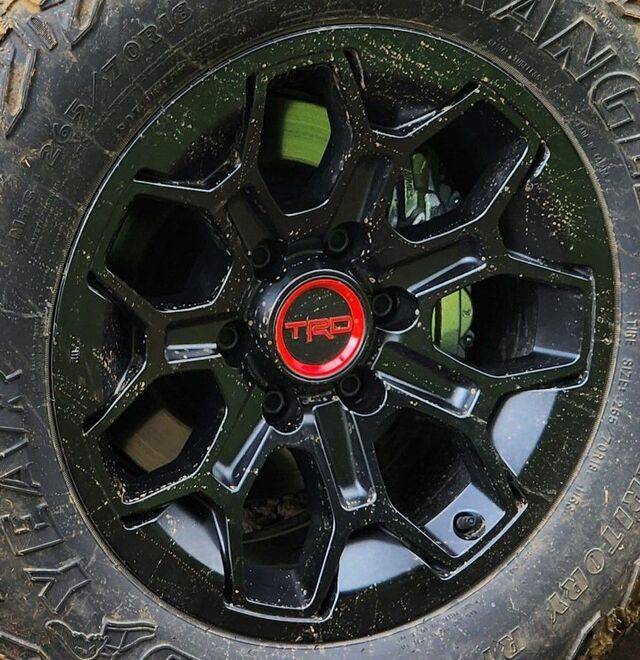 2025 Toyota 4runner Factory Wheels & Tires (OEM) -- Offsets, Bore, Sizes, Widths, Brands -- 2025 4Runner 6th Gen 63d8505ef99c83f14918335e439795be