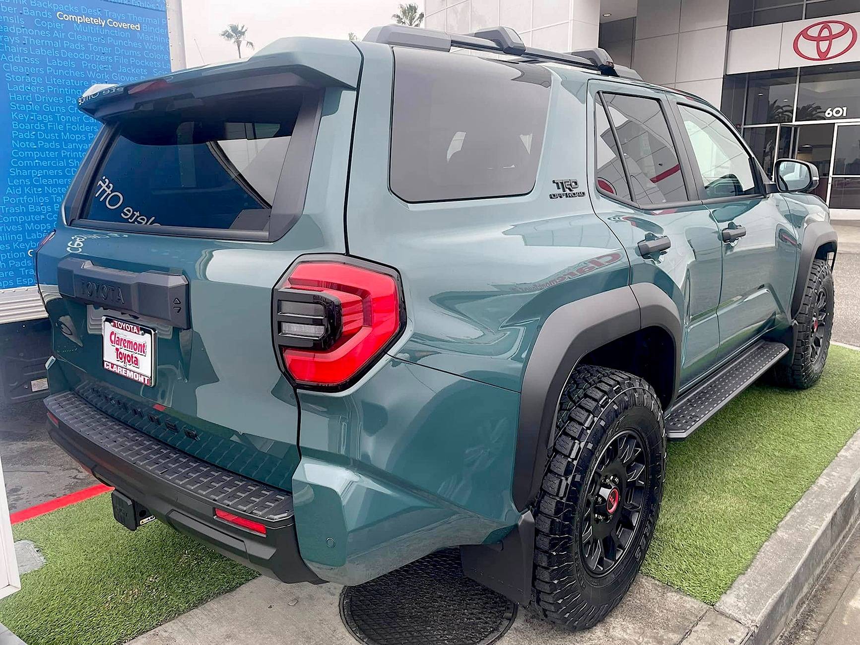 2025 Toyota 4runner 18" TRD Wheels upgrade on TRD Off-Road Premium (on Falken Wildpeak A/T3WA tires) - Photos TRD 18%22 Wheels Black on Everest TRD Off-Road 2025 4runner 6th gen 2