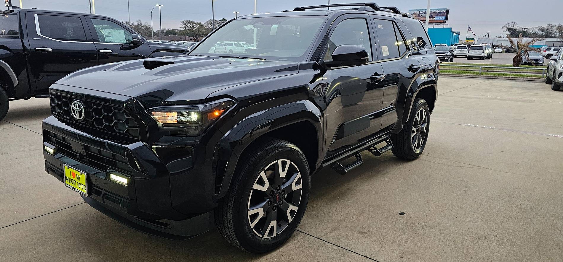 2025 4runner 6th gen First look: BLACK TRD Sport 2025 4Runner 6th gen 20250221_175559