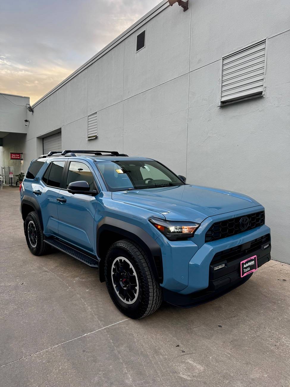 2025 4runner 6th gen Heritage Blue Off-Road Premium - Chill Daily Driver FullSizeRender