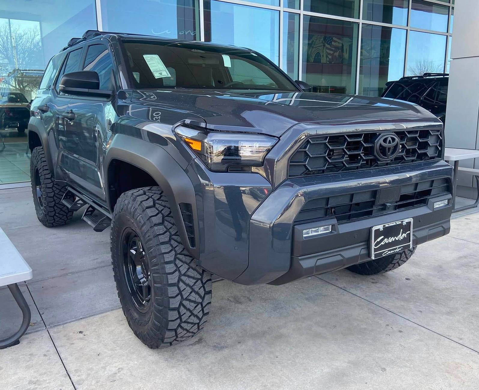 2025 4runner 6th gen +25 offset wheels photos 35%22 35's Tires Nitto Ridge Grappler 35x11.50R17LT + 17%22 Method 708 wheels 2025 4Runner 6th