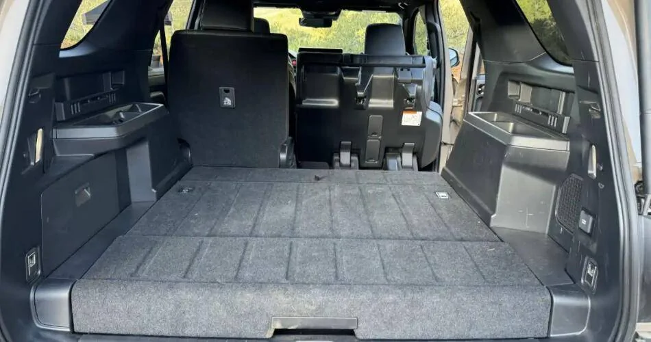 2025 4runner 6th gen Truck girl’s first 4runner! Subwoofer on different cargo area sides in different trims? left side 1