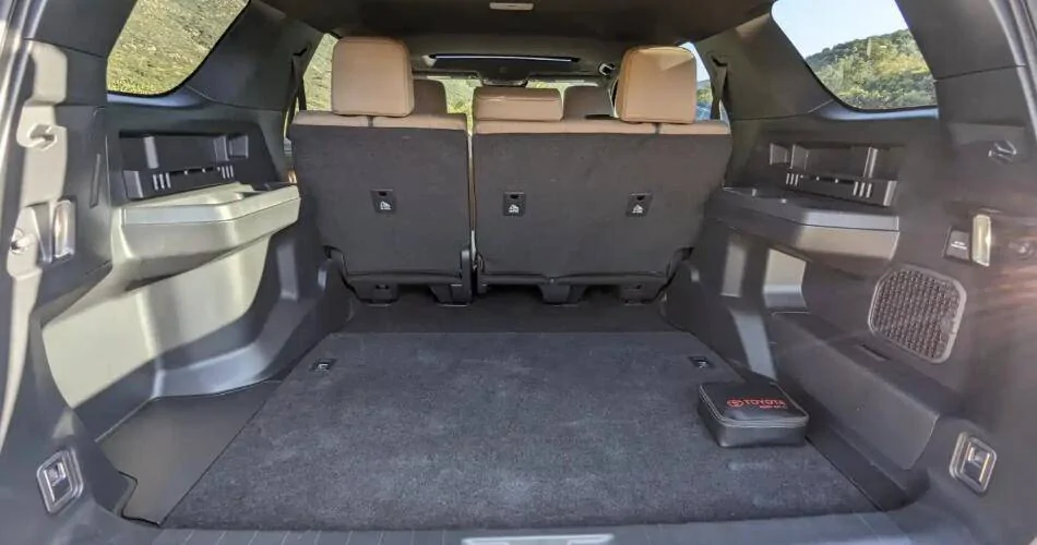 2025 4runner 6th gen Truck girl’s first 4runner! Subwoofer on different cargo area sides in different trims? left side 2