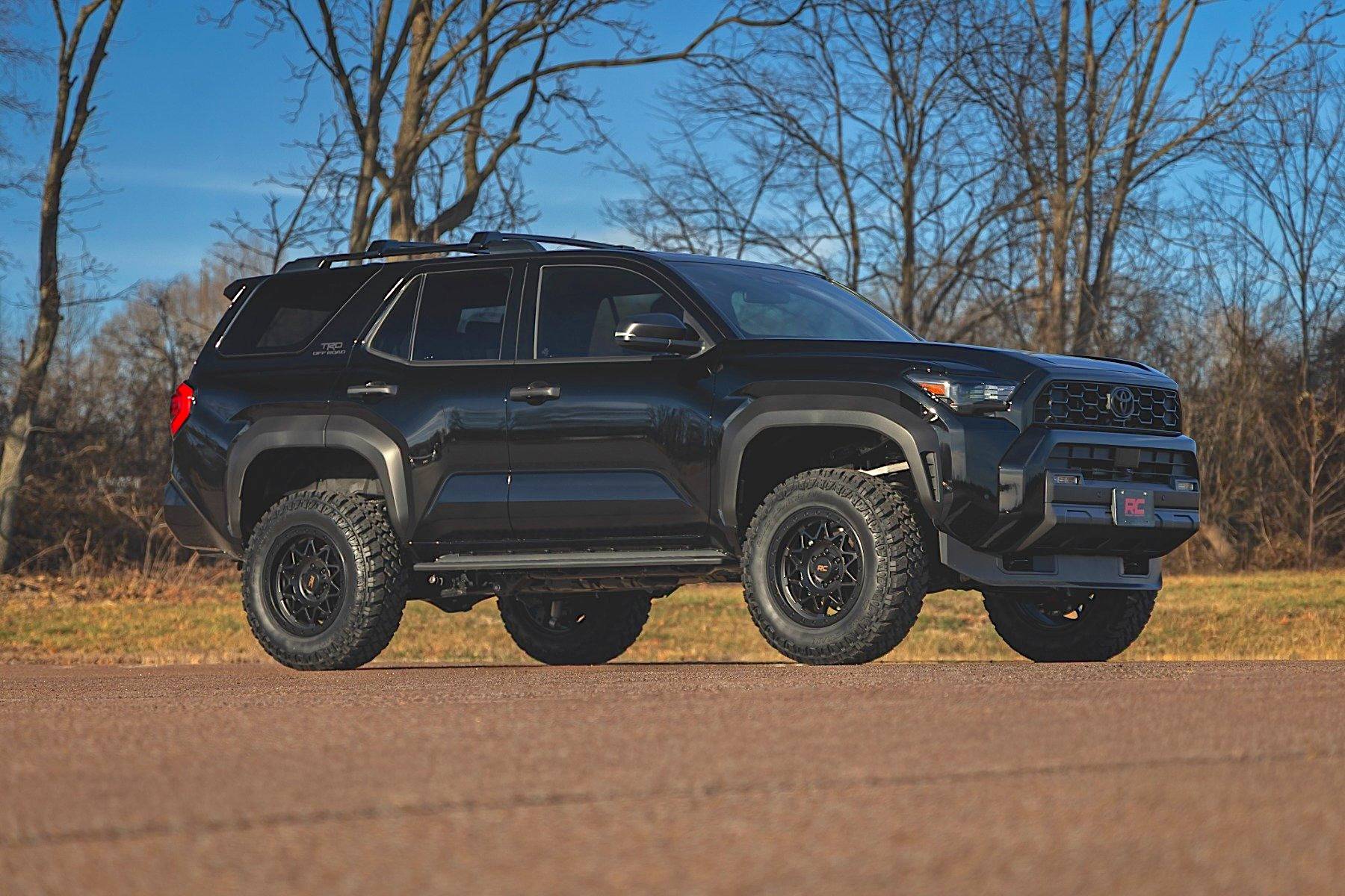 2025 Toyota 4runner Rough Country 3.5" Inch Lift Kit 2025+ 4Runner 6th Gen build w/ Mud Terrains, 0 Offset Wheels (for TRD Off-Road) Rough Country 3.5%22 Inch Lift Kit  0 Offset Wheels Mud Terrain Tires 1