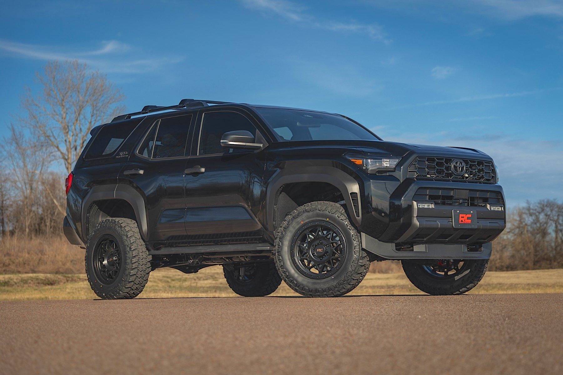 2025 Toyota 4runner Rough Country 3.5" Inch Lift Kit 2025+ 4Runner 6th Gen build w/ Mud Terrains, 0 Offset Wheels (for TRD Off-Road) Rough Country 3.5%22 Inch Lift Kit  0 Offset Wheels Mud Terrain Tires 2