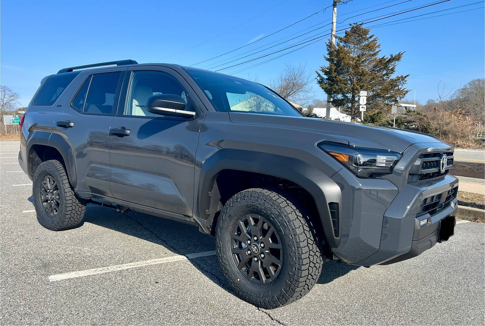 2025 Toyota 4runner 265/70R17 Wildpeak AT4W (31.5") tires installed on stock SR5 wheels IMG_4634