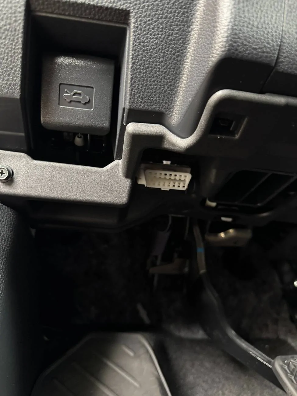 2025 4runner 6th gen Disabling Engine Sound Enhancement (ESE) + other customizations using Carista IMG_1424
