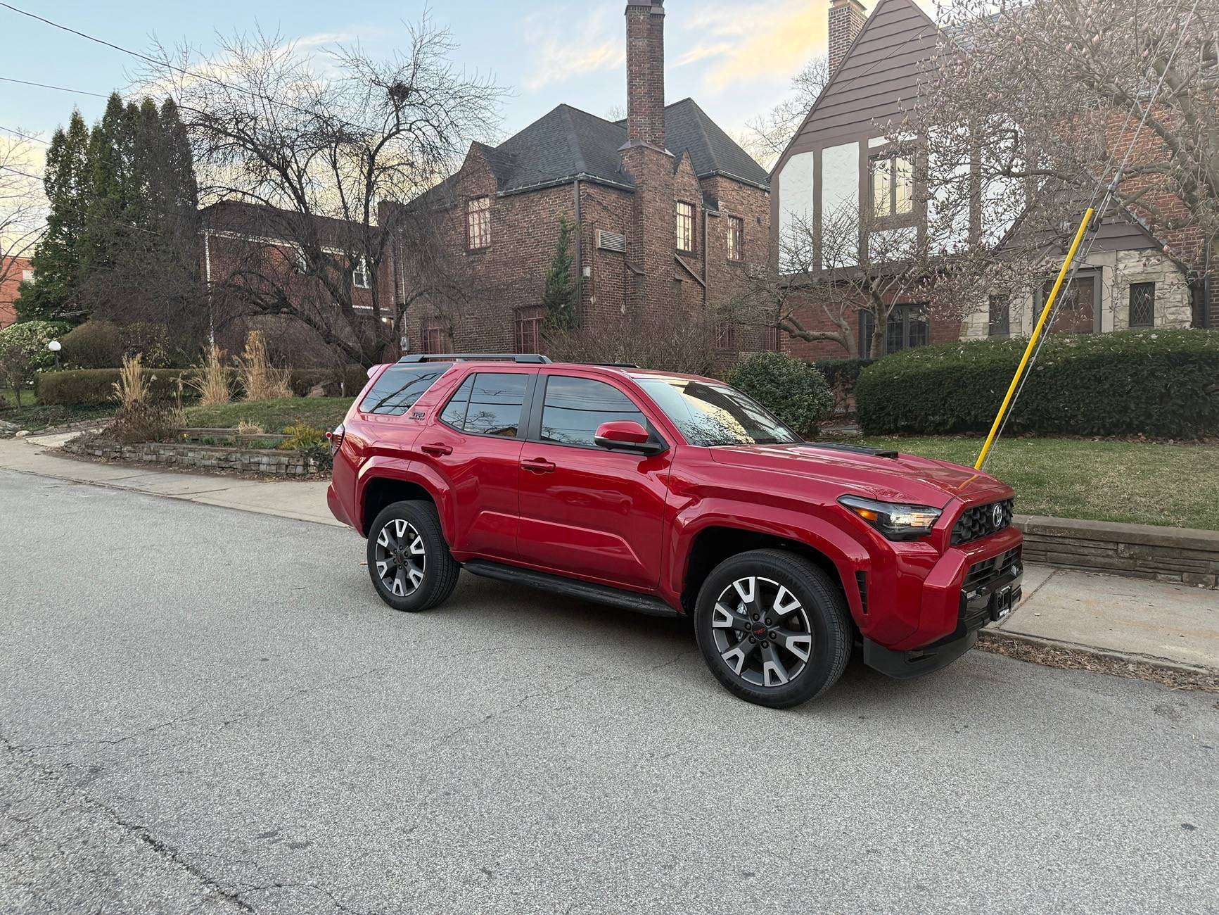 2025 4runner 6th gen SUPERSONIC RED Photos 4Runner 6th Gen (2025+) IMG_3586