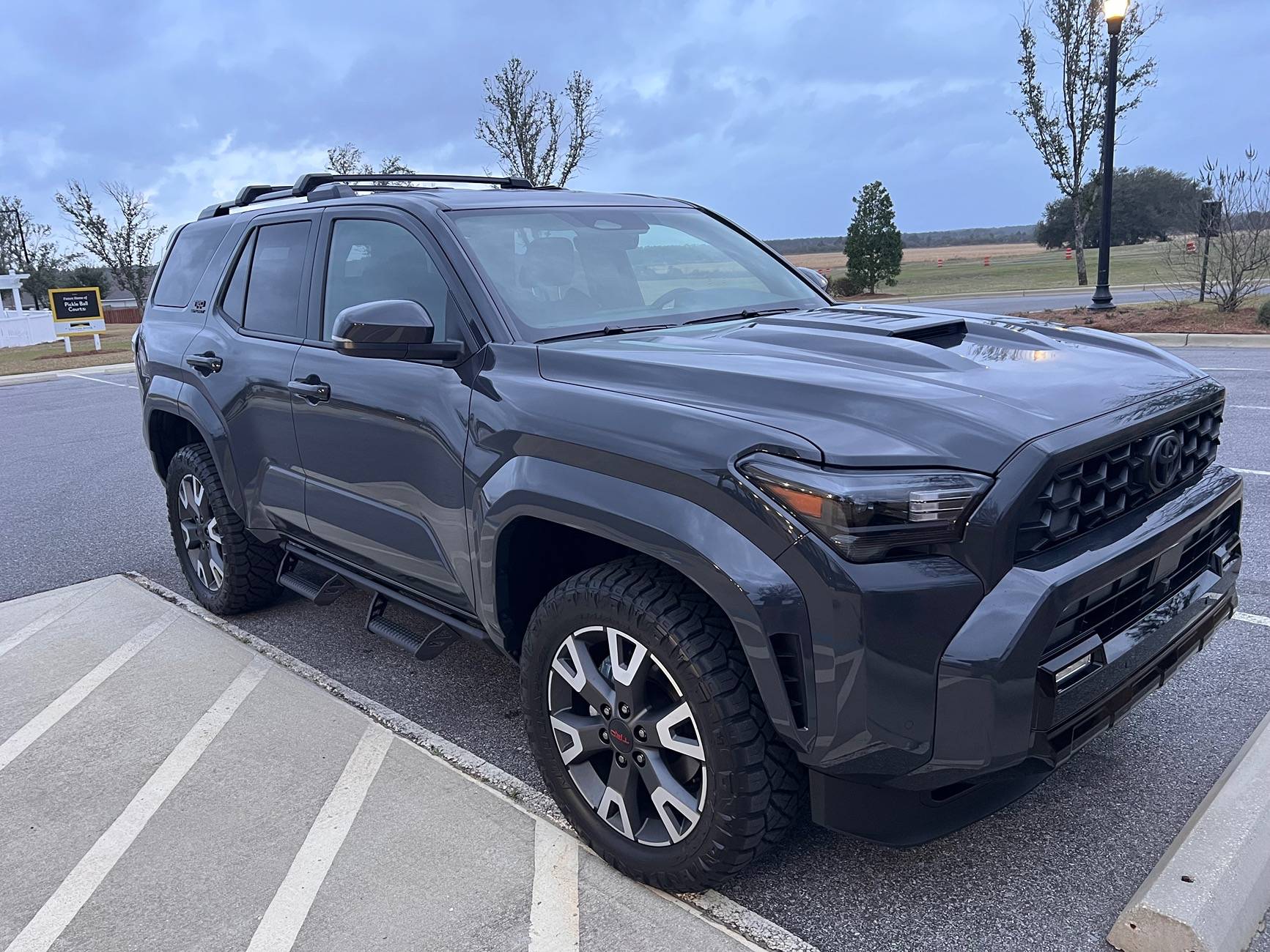 2025 4runner 6th gen Wheels for Sport Premium? IMG_4717