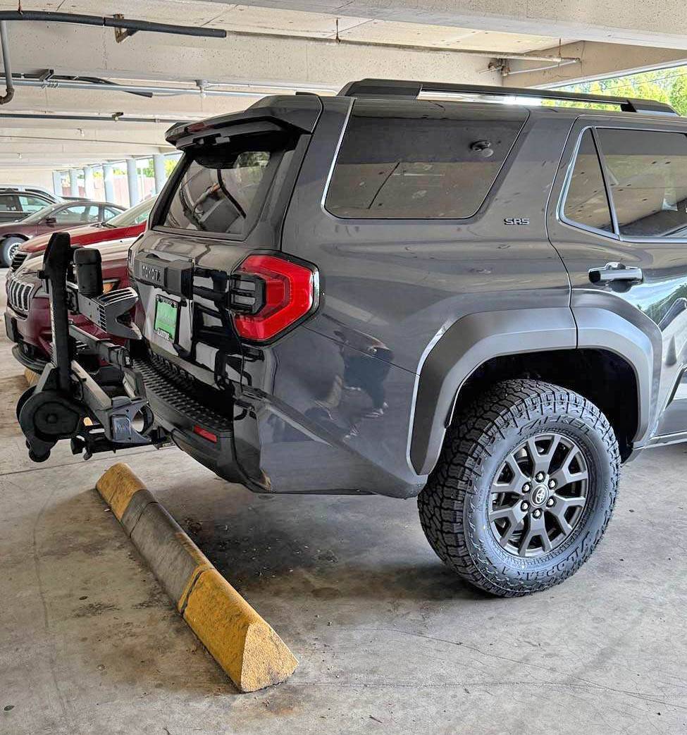 2025 Toyota 4runner Bike Rack installed on 6th gen - post your setups thule bike rack hitch 2025 4runner 6th gen