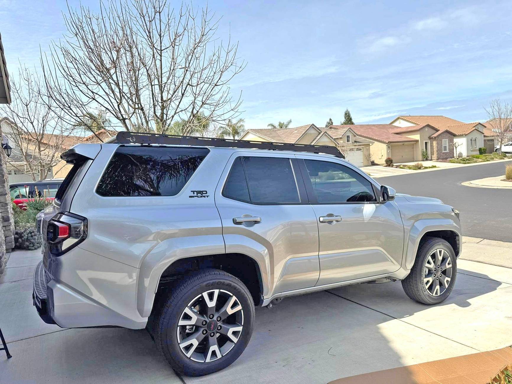 2025 Toyota 4runner CUTTING EDGE (Silver) Photos 4Runner 6th Gen (2025+) prinsu-roof-rack-2025-4runner-6th-gen-1-