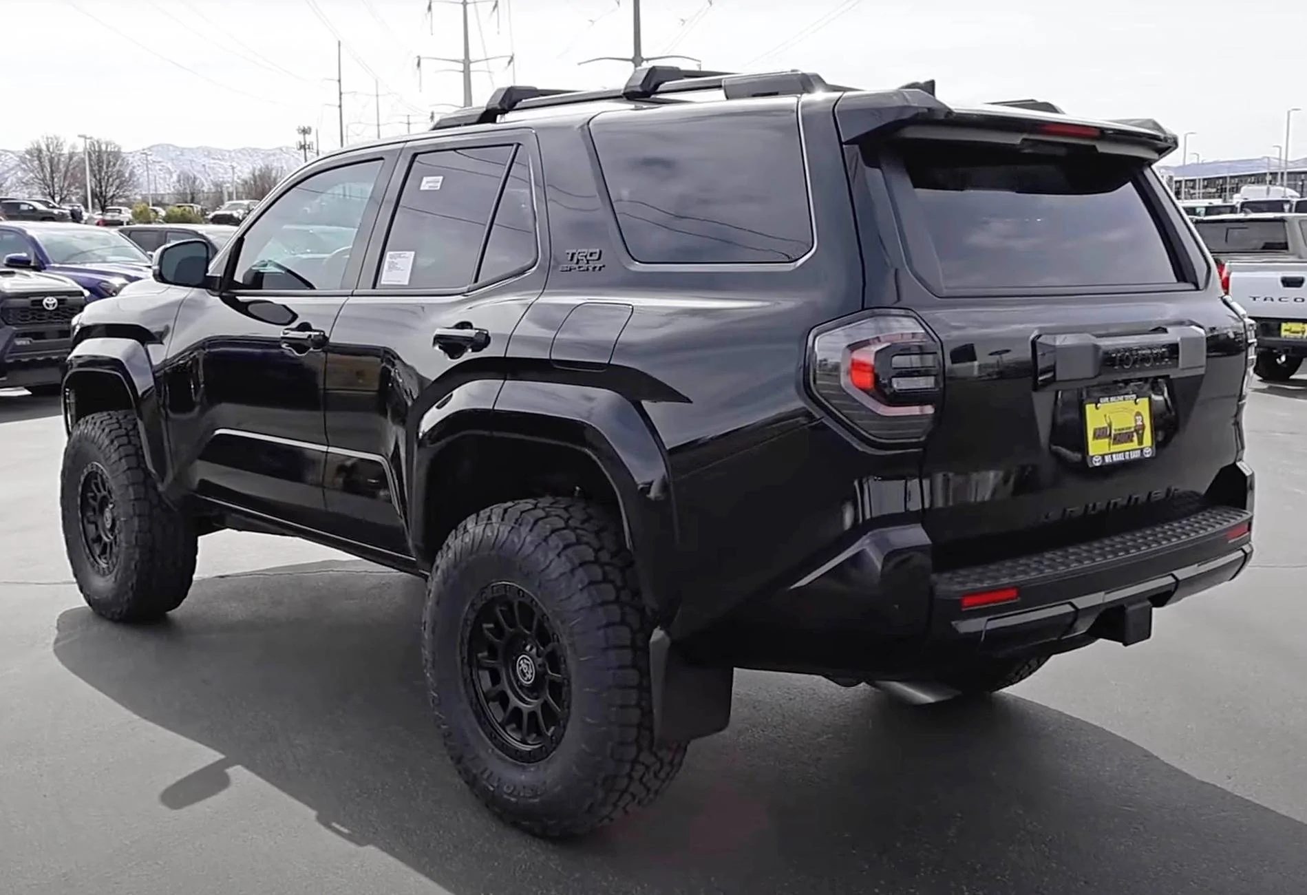 2025 4runner 6th gen Build: 3" Lift and 17" Wheels (Icon), 35's, Open Country AT3 35x12.50R17, Premium Tail Lights Build: Icon 3%22 Lift and 17%22 Wheels (Icon), 35's, Open Country AT3 35x12.50R17, Premium Ta