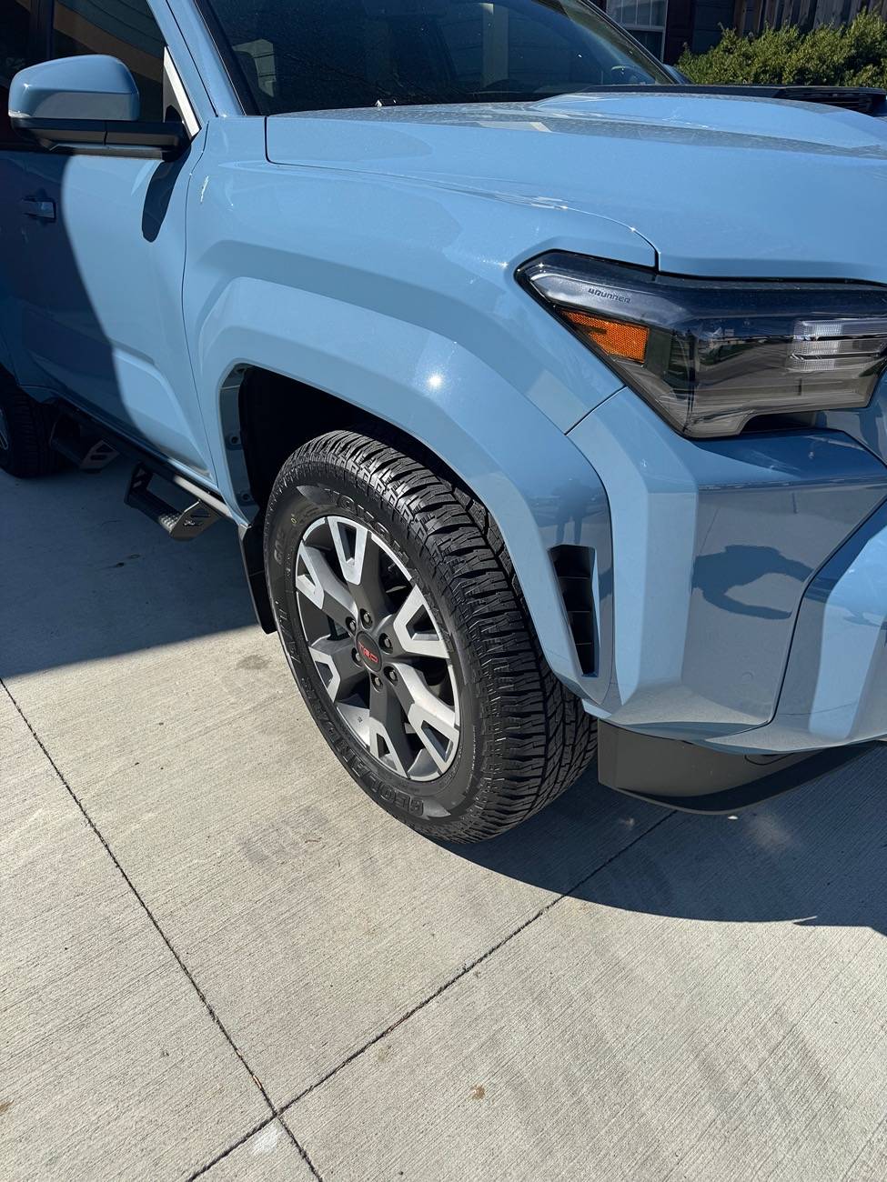 2025 4runner 6th gen Factory 20" wheels on 33" tires (275/60/20) fit no rubbing IMG_6554
