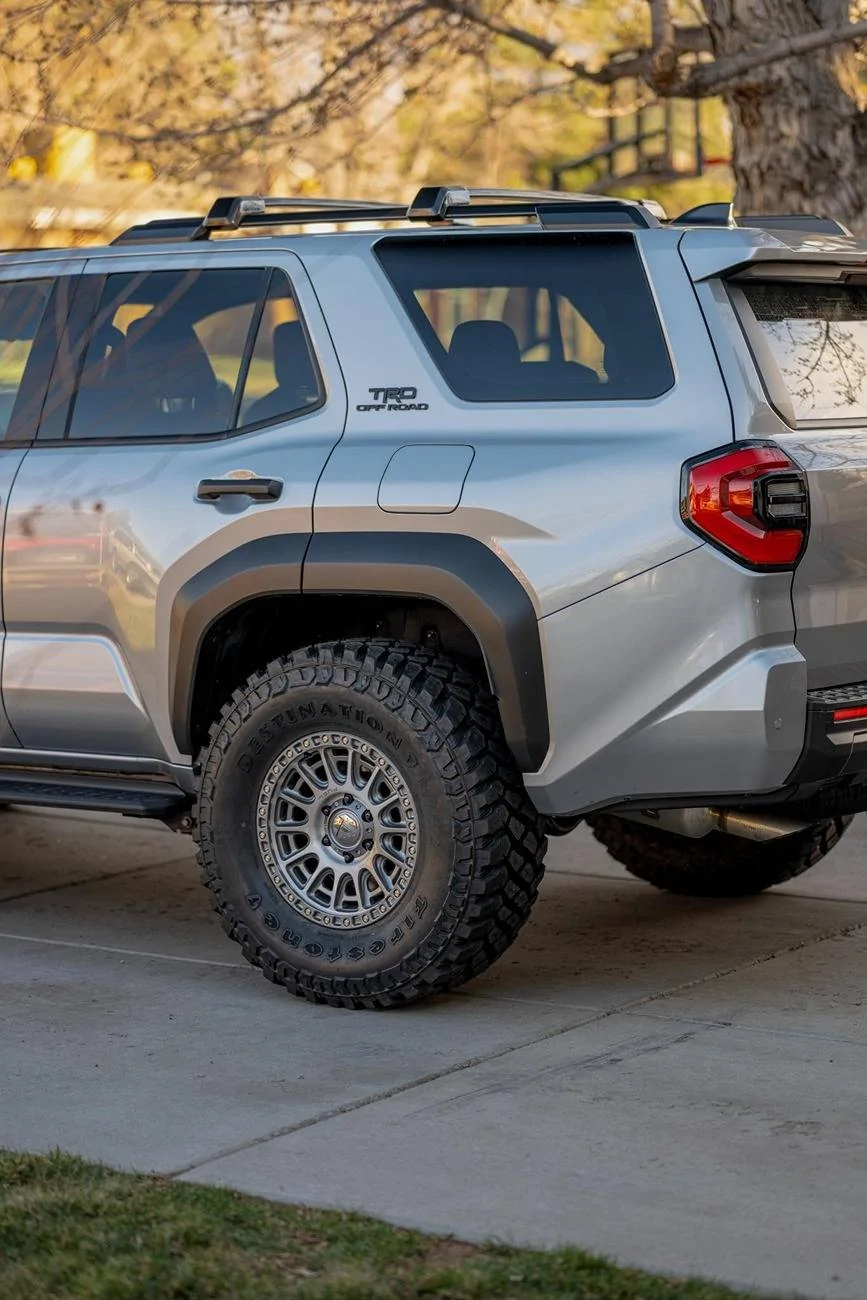 2025 Toyota 4runner CUTTING EDGE (Silver) Photos 4Runner 6th Gen (2025+) 35x12.50r17 35s on stock 2025 4Runner 6th gen +34 mm offset fuel wheels firestone destination