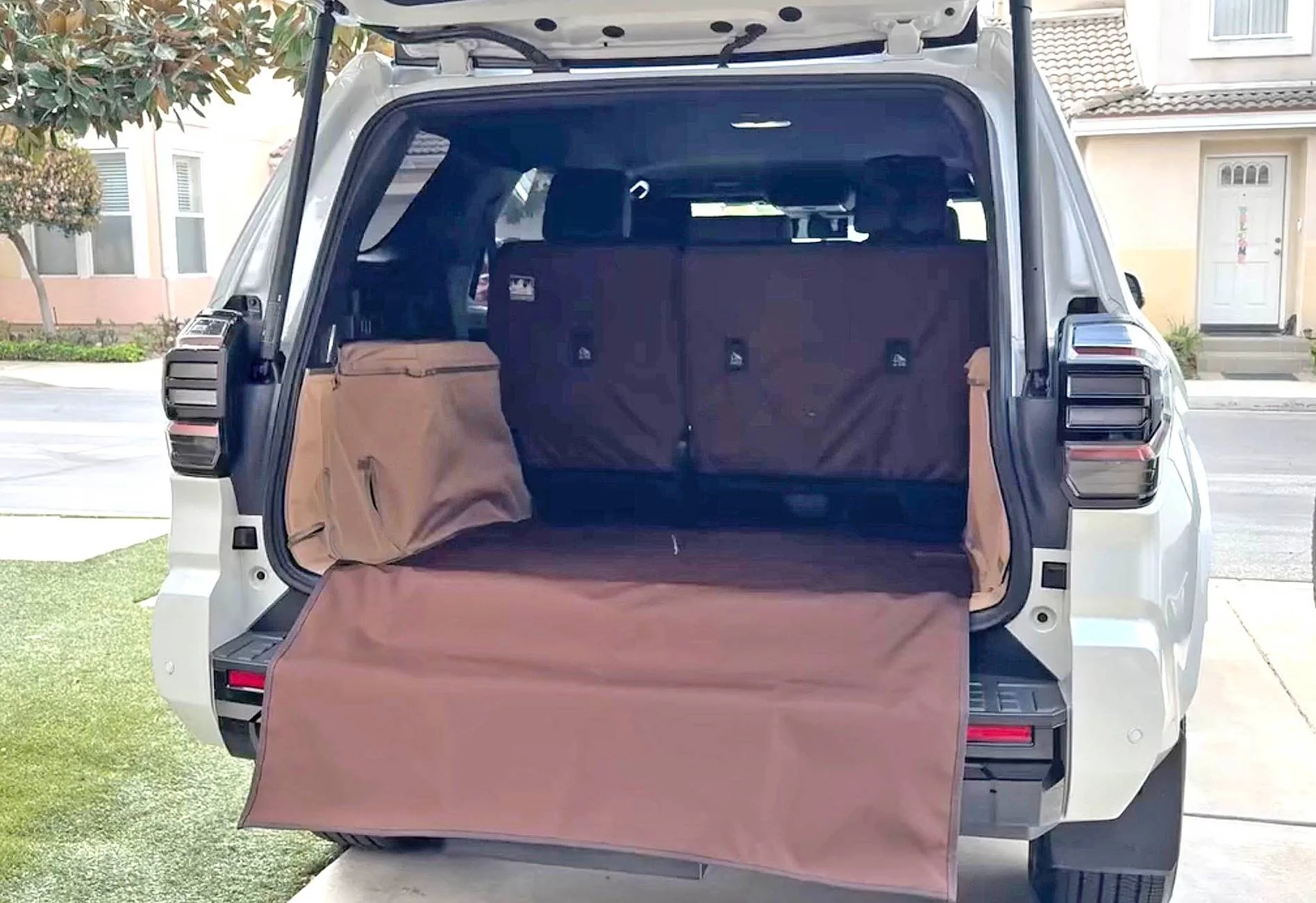 2025 4runner 6th gen Canvasback Cargo Liner installed canvasback-cargo-liner-2025 4runner 6th gen