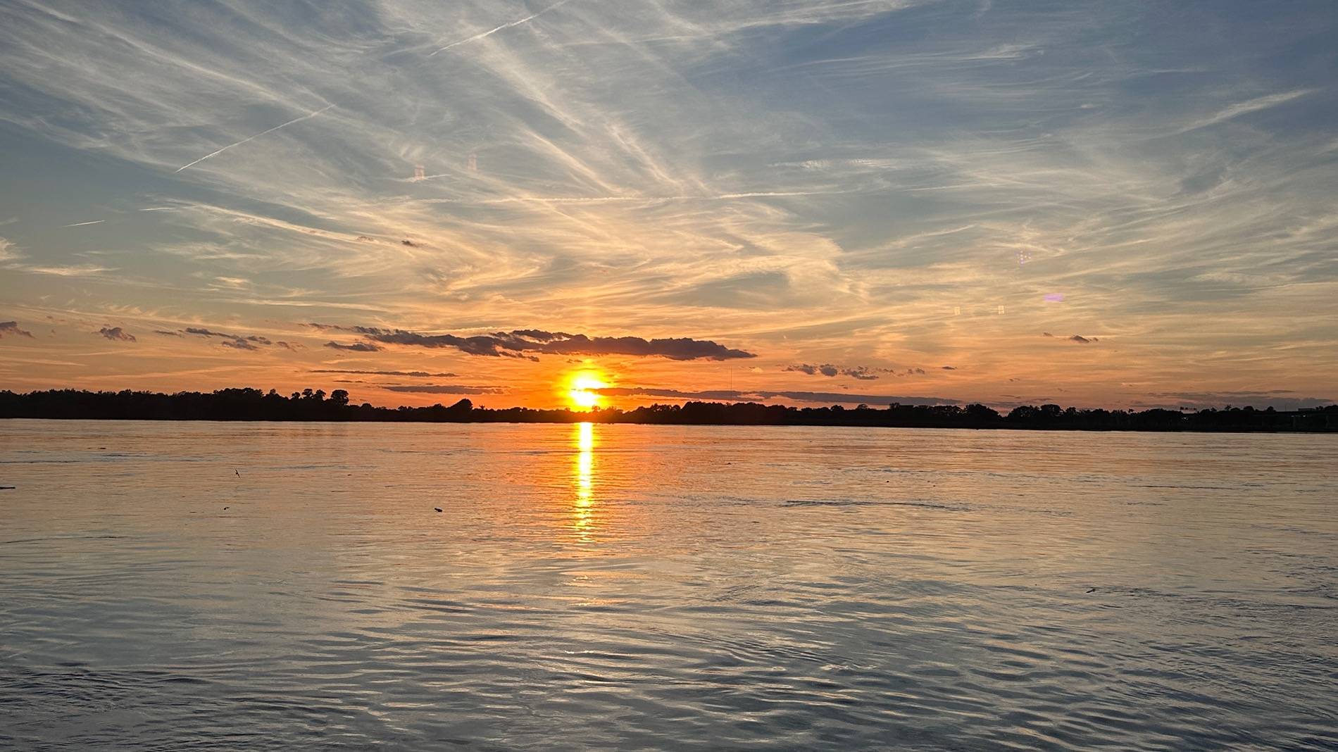 2025 4runner 6th gen 🌅 Show Us Your Sunset Moments – Let’s Chase the Sun Together! 🌞 IMG_6358