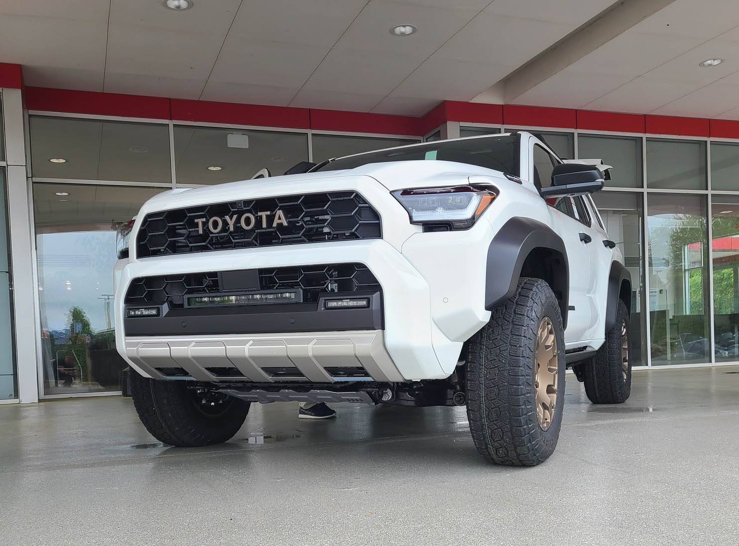 2025 Toyota 4runner ICE CAP WHITE Photos 4Runner 6th Gen (2025+) trailhunter-6th-gen-dealer-exterior-interior-2-
