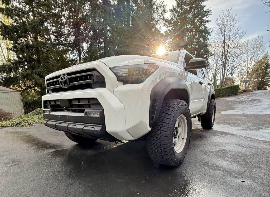 2025 Toyota 4runner ICE CAP WHITE Photos 4Runner 6th Gen (2025+) fset-wheels-and-33s-on-2025-4runner-6th-gen-2-jpe