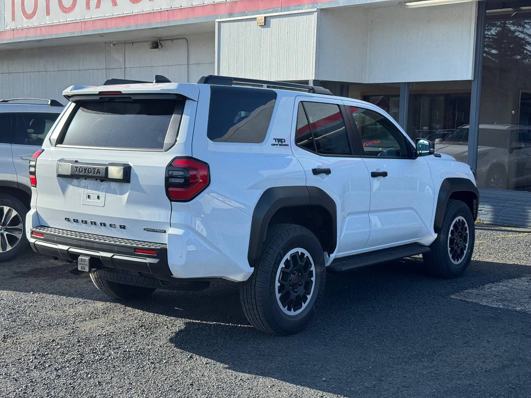 2025 Toyota 4runner ICE CAP WHITE Photos 4Runner 6th Gen (2025+) IMG_4733