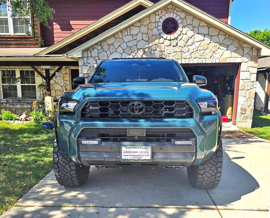 2025 4runner 6th gen 35's Tires (35x12.5R17 Ridge Grappler) and Method 310 Wheels (+35 offset) and Westcott Precollar Lift 35%22 Inch Tires (35x12.5R17 Ridge Grappler) and Method 310 Wheels (+35 offset) and Westcott P