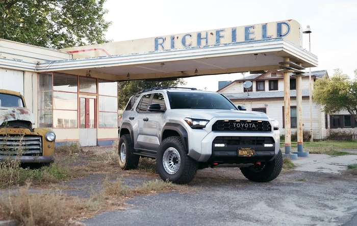 ORP Cutting Edge build: 35" KO2, 0 offset wheels with Westcott leveling kit after some trimming