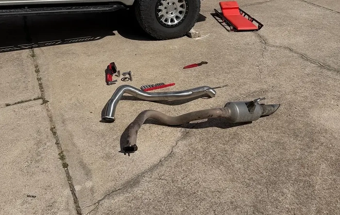 SXTH Element Trail Pipe installed