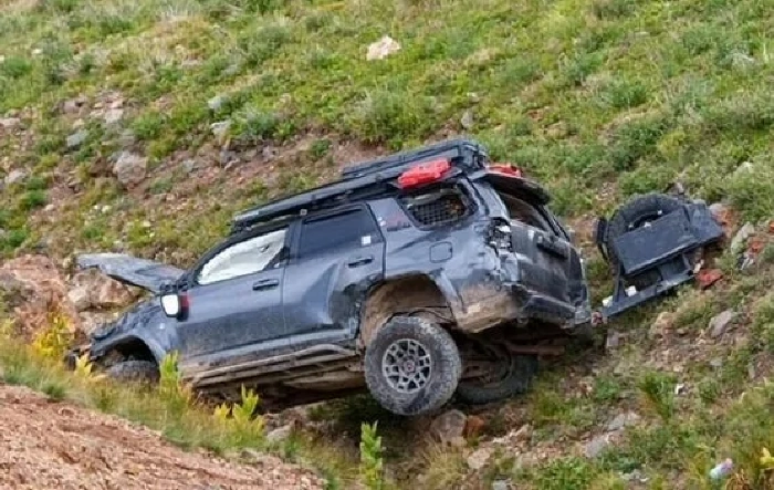 PA 4Runner Tumbles Off Colorado Trail (Hurricane Pass)