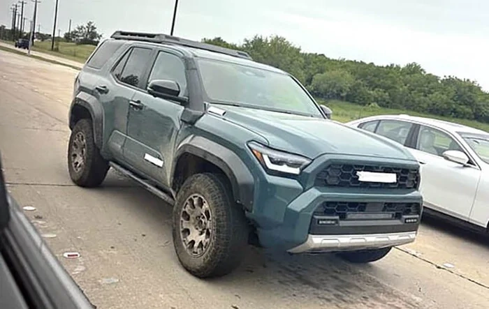 Trailhunter 6th Gen 4Runner (Everest color) spotted in the wild