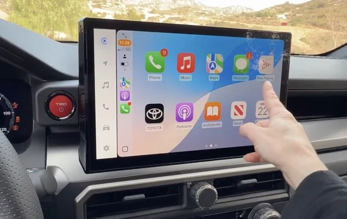 Tech Review: 8" / 14" Touchscreen Displays, CarPlay, Camera Views, Voice Assistant, Digital Rear View Mirror, Multi-Information Display