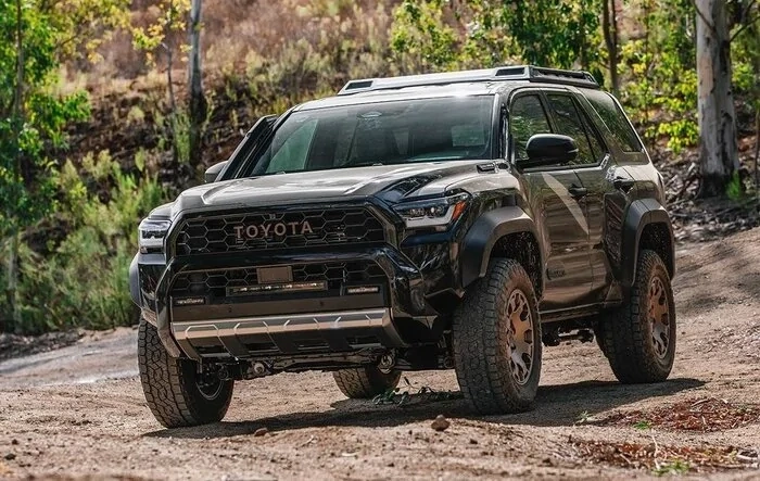 Black Trailhunter 4Runner 2025 6th gen pics