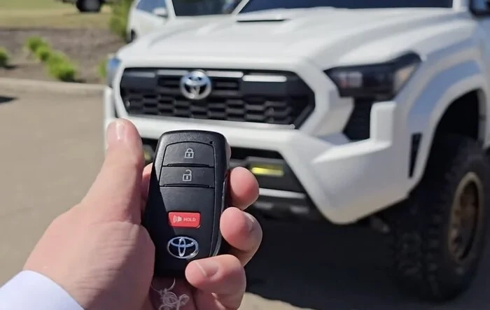 Remote Start using Key Fob How-to Steps / Procedure [All Trims of 2025+ 4Runner 6th gen]