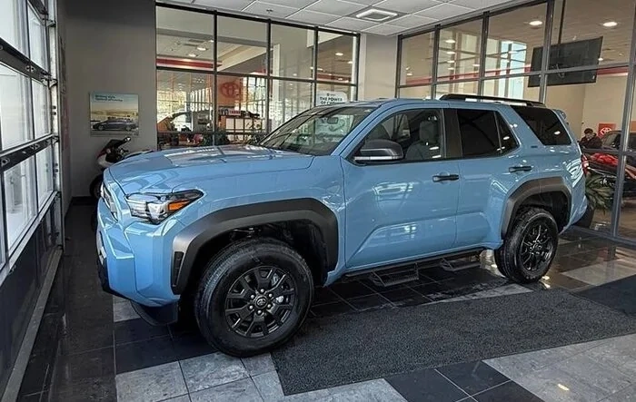 Heritage Blue 4Runner full build begins