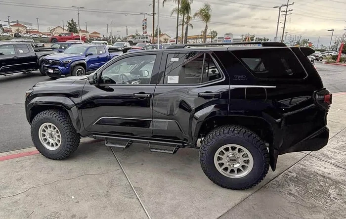 Black TRD Sport 2025 4Runner on Elevate Level Kit, 17" Method Wheels, 285/75R17 BFG KO3