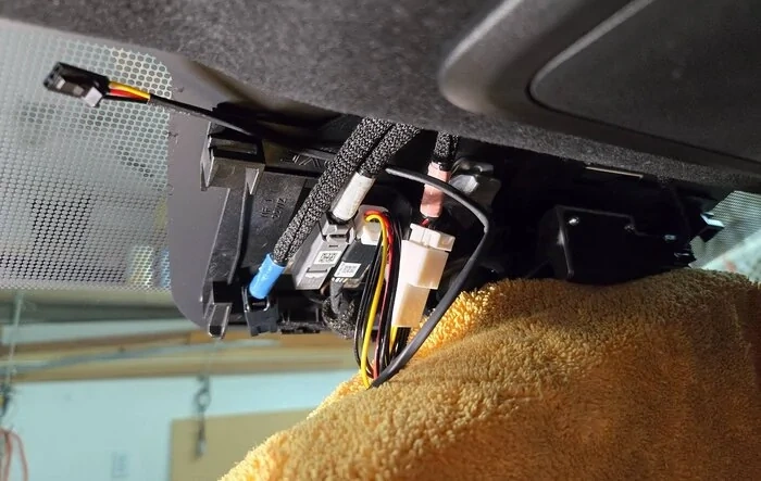 Aftermarket dashcam install using Dongar kit, on 2025 4Runner ORP with tow tech (digital mirror)