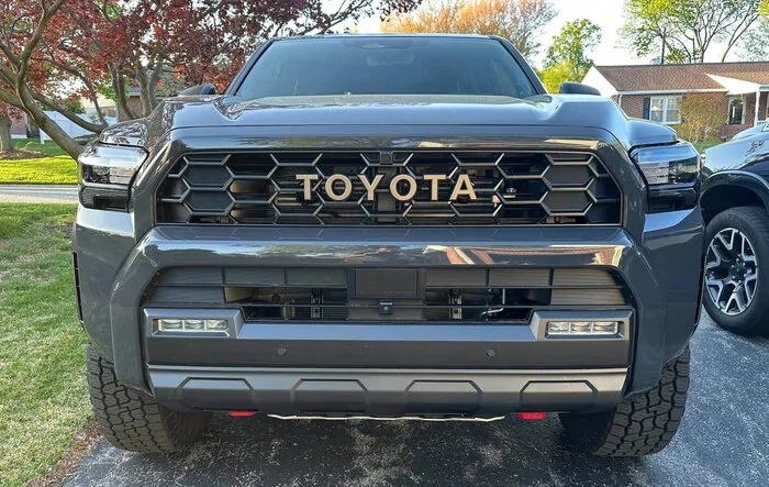 Trailhunter Heritage Grill installed on ORP (TRD Off-Road Premium)