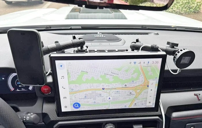 Bulletpoint MagSafe Dash Mount (Phone Charger / Holder) installed