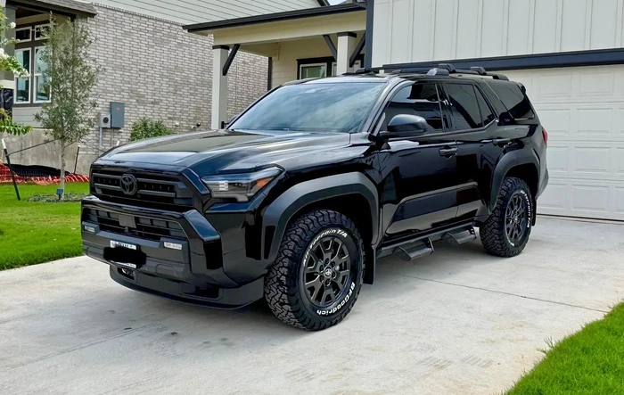 😎 Black SR5 OEM+ Build on BFG KO3 265/70/17 tires + white lettering (on stock wheels)