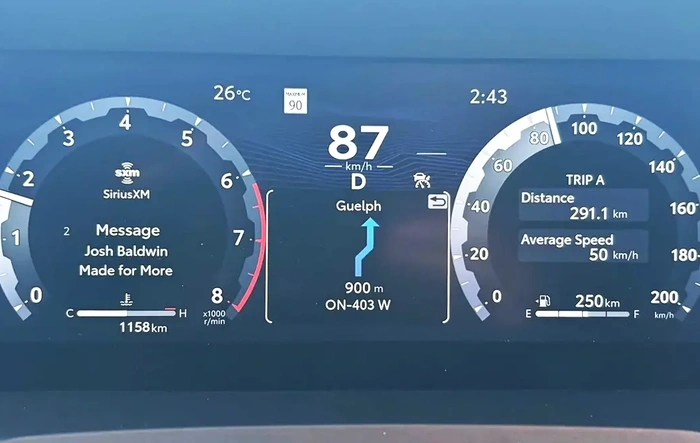 Google Maps directions now appear in gauge cluster after installing iOS 26