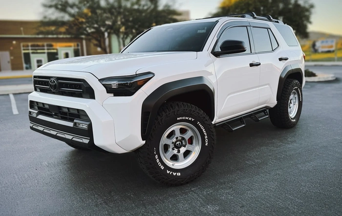 ICE CAP SR5+ 4WD Build. 295/70/17 MT Baja Boss AT & Fuel FC860 HYPE +10 Offset Wheels + Katzkin leather interior