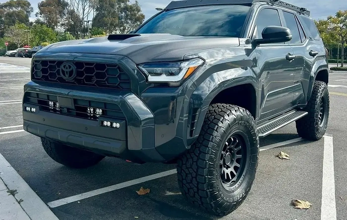 Franco's 6G TRD OR Underground wheels & tires fattened up but lost weight! 35/12.5/17 Toyo AT3 and 17x9 +12 offset Black Rhino Rapid