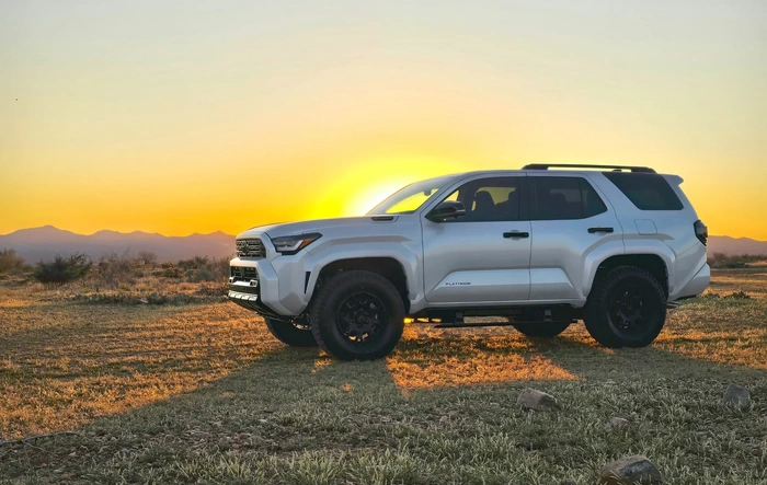 Platinum...Pro? Build on King 2.5" shocks raised 3" front / 1" rear + TRD Pro Wheels + 285/70R18 AT4W